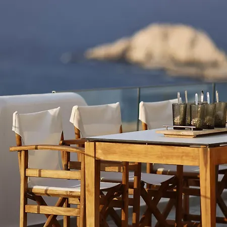 Villa Imperial Milos *